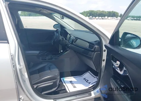 2017 Kia Niro Touring z USA, uszkodzony, nr VIN KNDCE3LC4H5047374